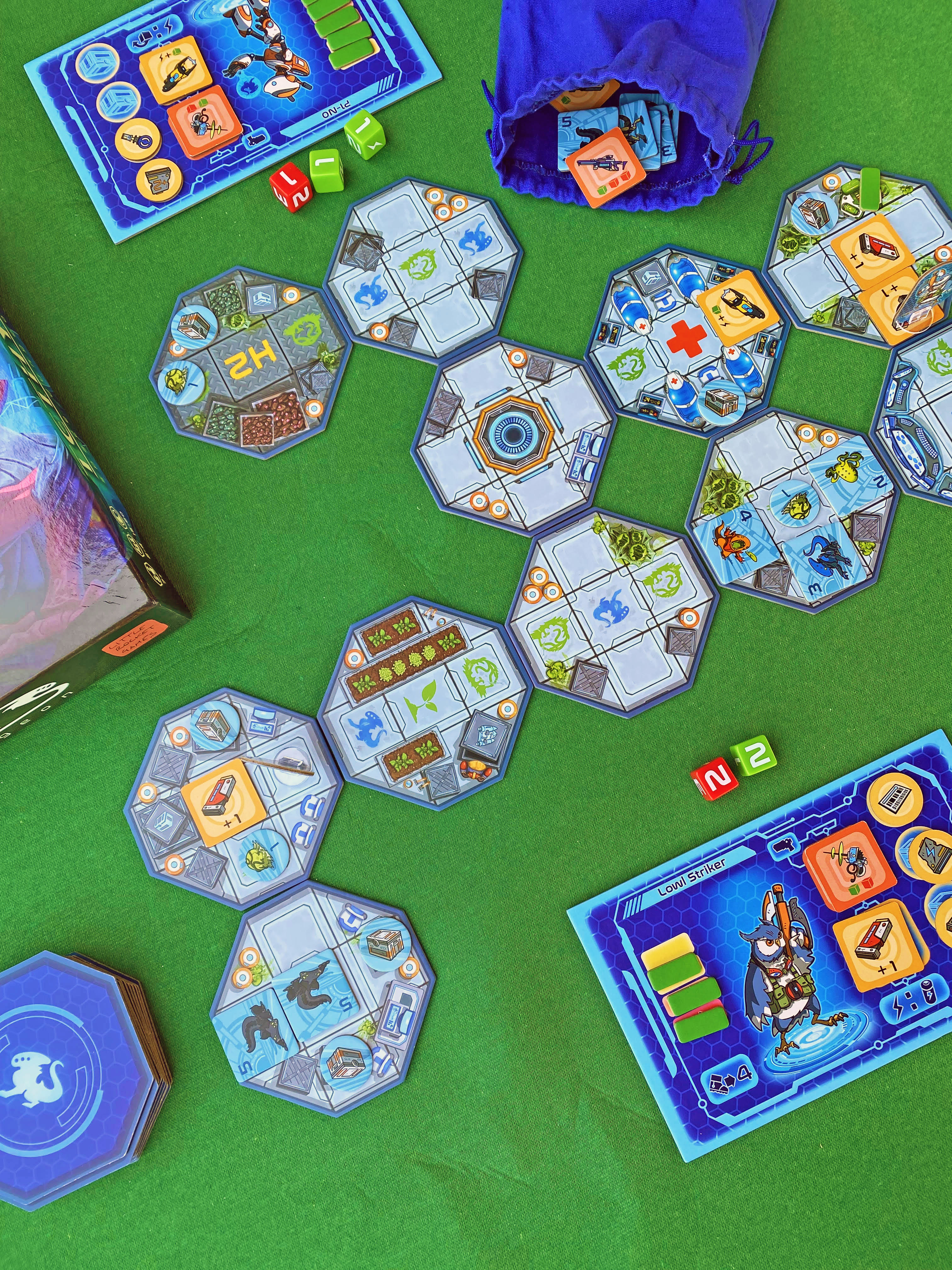 little-rocket-games-blue-collection-tethys-space-dungeon-jeu-coop-ratif image 7