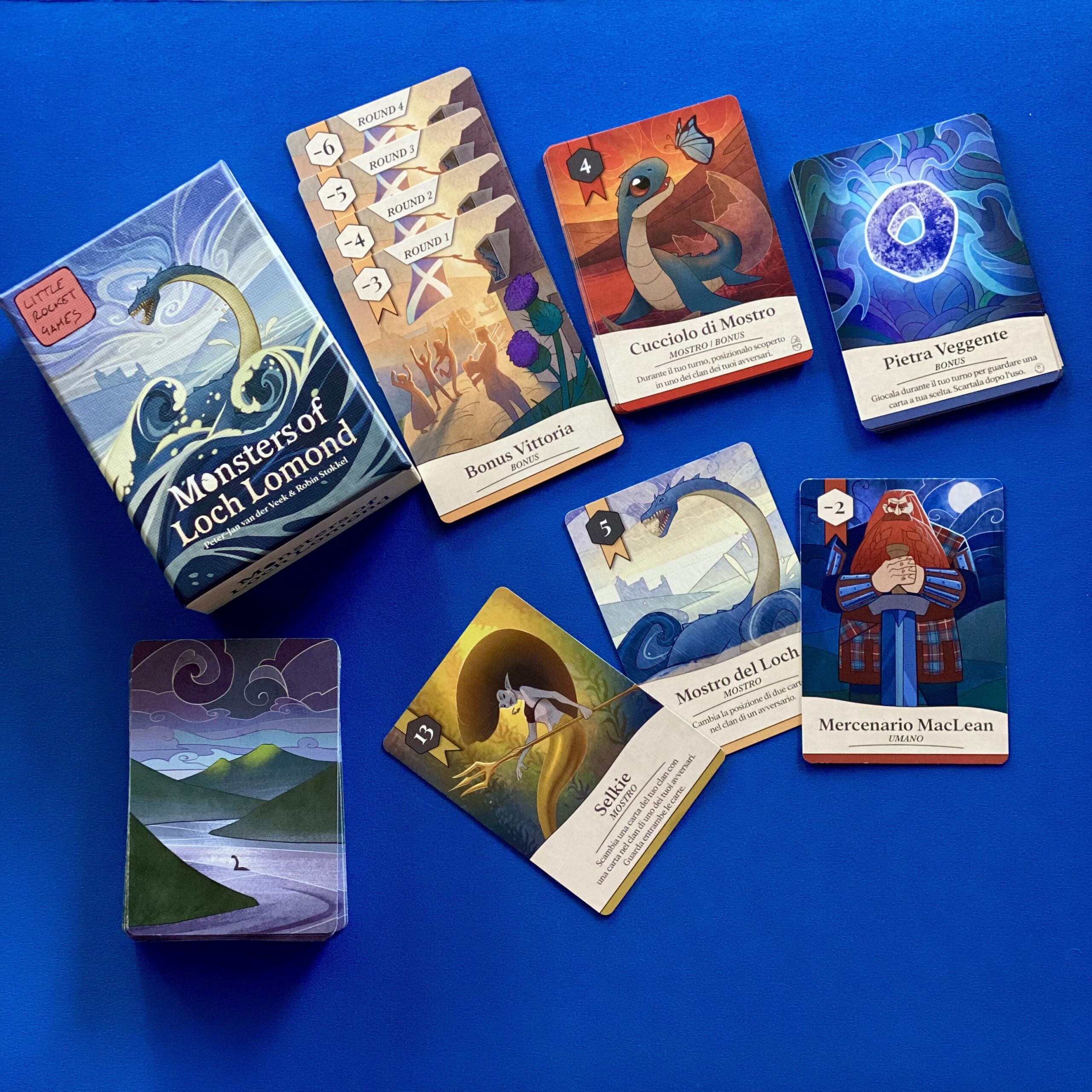 little-rocket-games-blue-collection-monsters-of-loch-lomond-jeu-cartes image 2