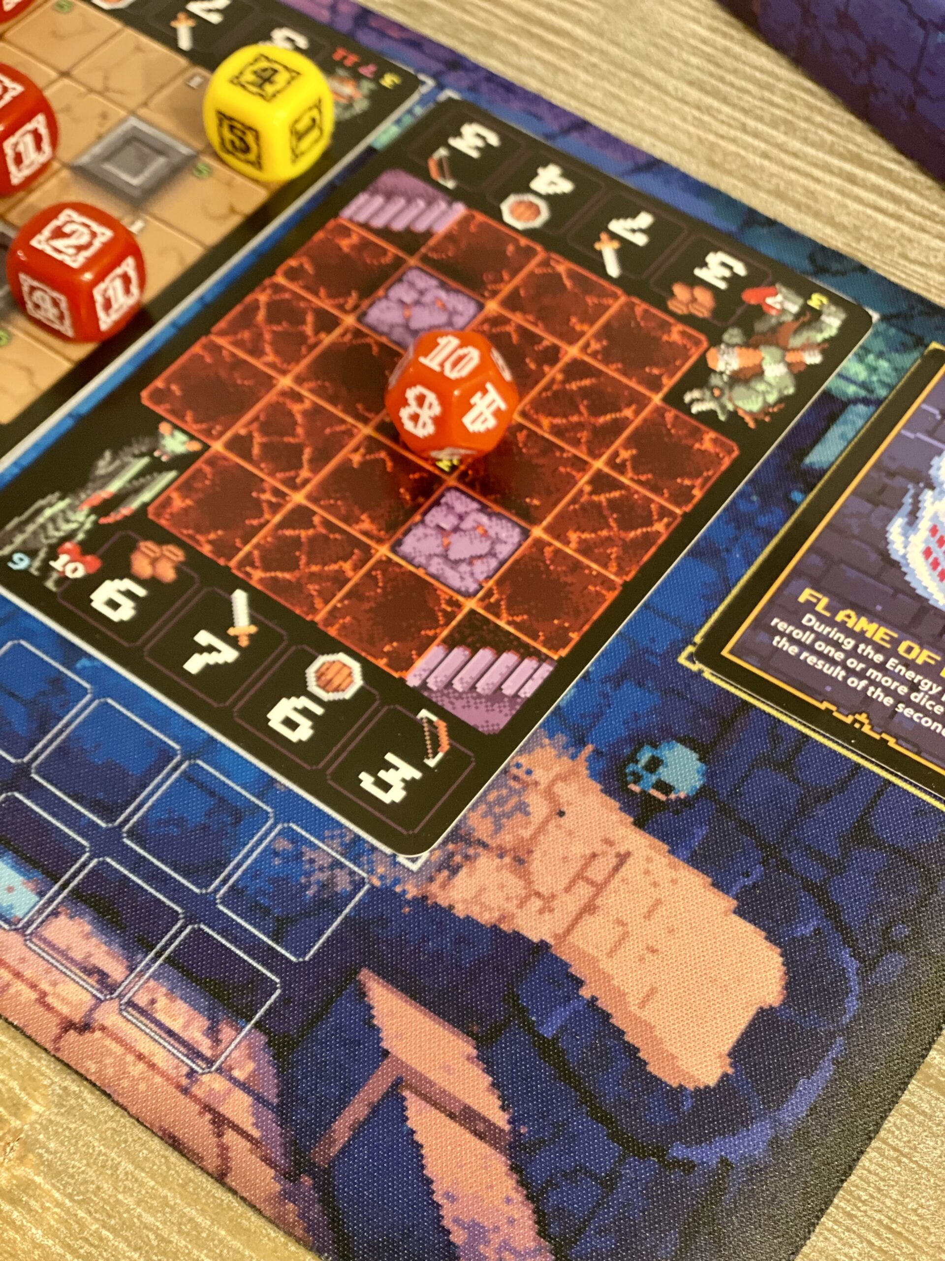 little-rocket-games-one-card-dungeon-tapis-officiel-300x180-n-opr-ne image 8