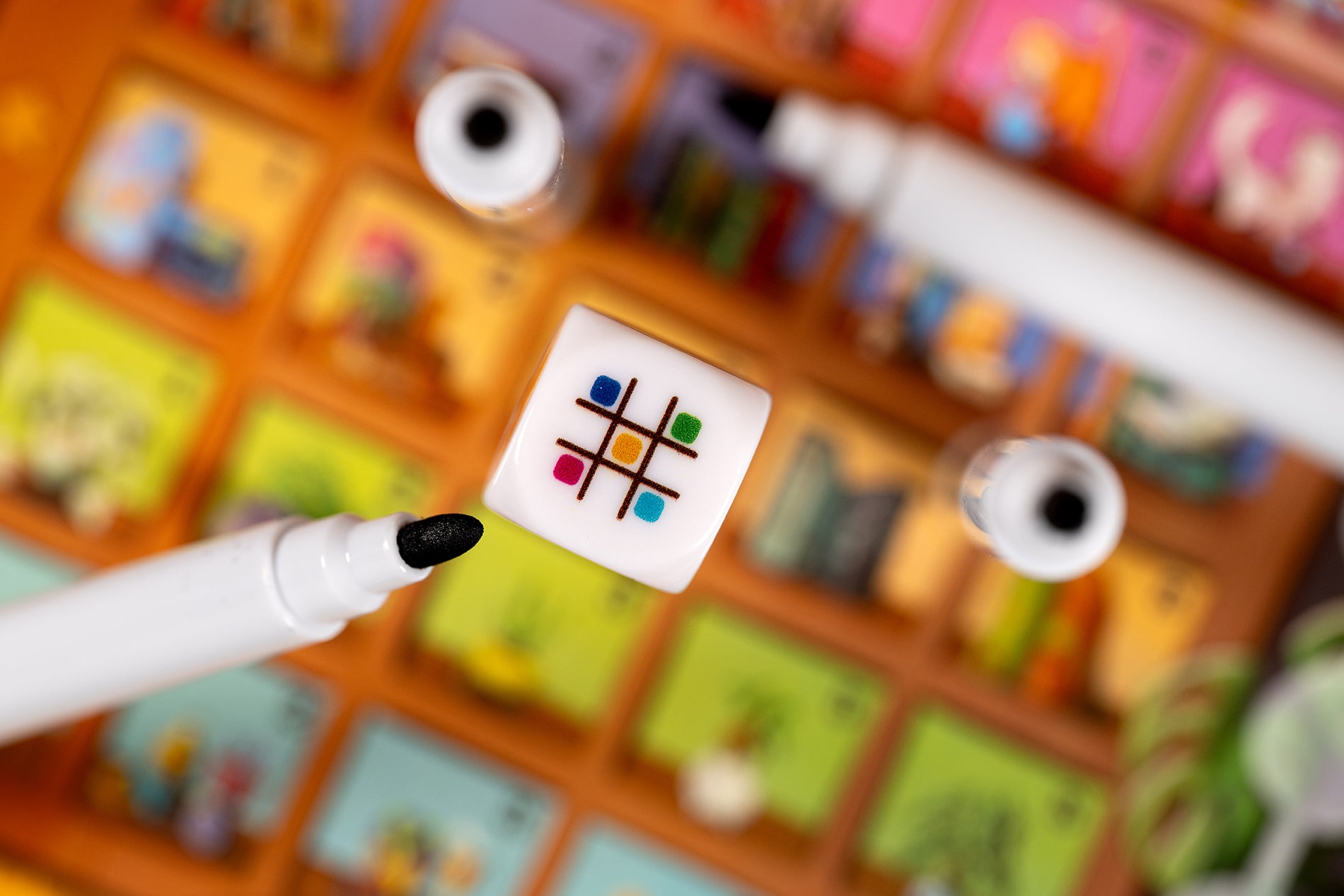 cranio-creations-my-shelfie-the-dice-game-jeu-de-d-s-famille image 7